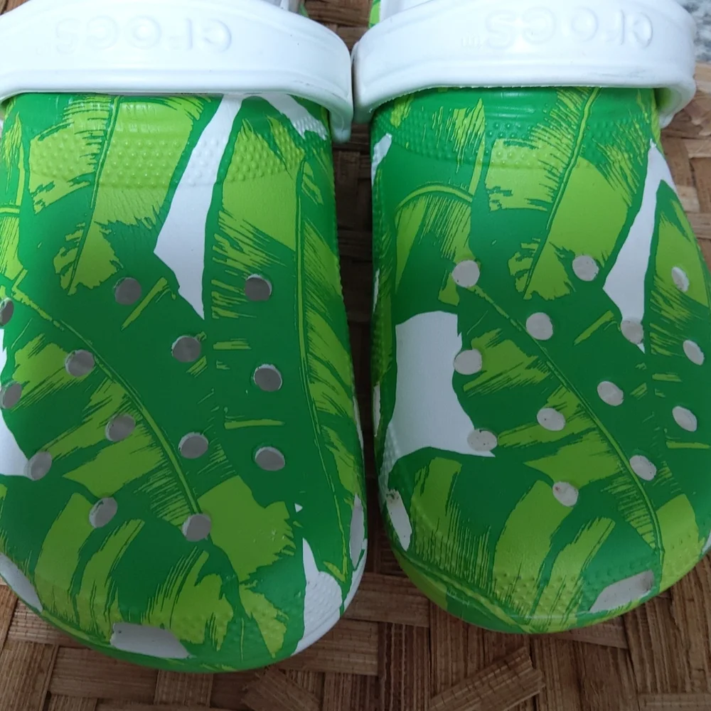 CROCS PALMS! SUPER STYLISH! MUST HAVE! - Picture 5 of 5